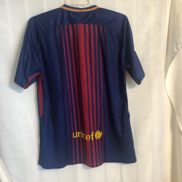 Mens Bundle: ASOS. Rakuten. Akademiks. etc. - Picture 15 of 16